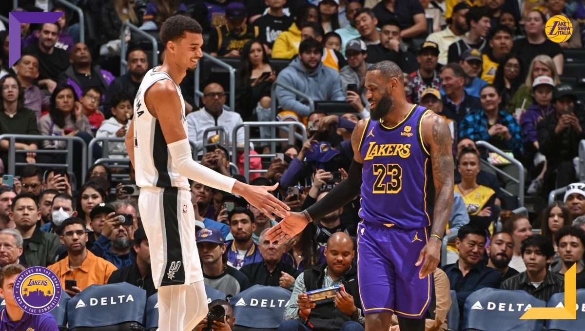 I Los Angeles Lakers battono i San Antonio Spurs in back-to-back. LeBron James ed Anthony Davis piegano super Victor Wembanyama.