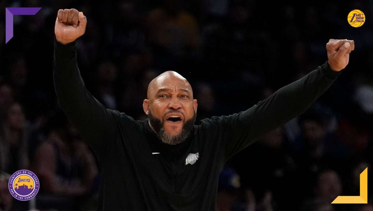 I Los Angeles Lakers vengono spazzati via dai Sacramento Kings. Darvin Ham allo sbando, LeBron James e Rui Hachimura gli ultimi a mollare.