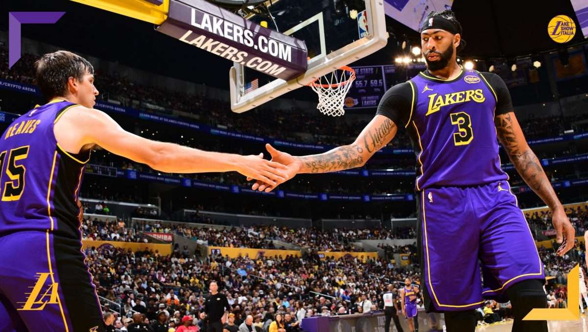 I Los Angeles Lakers vincono contro i Phoenix Suns. Sotto di 22 punti, i Gialloviola ribaltano la gara con Anthony Davis e Austin Reaves.