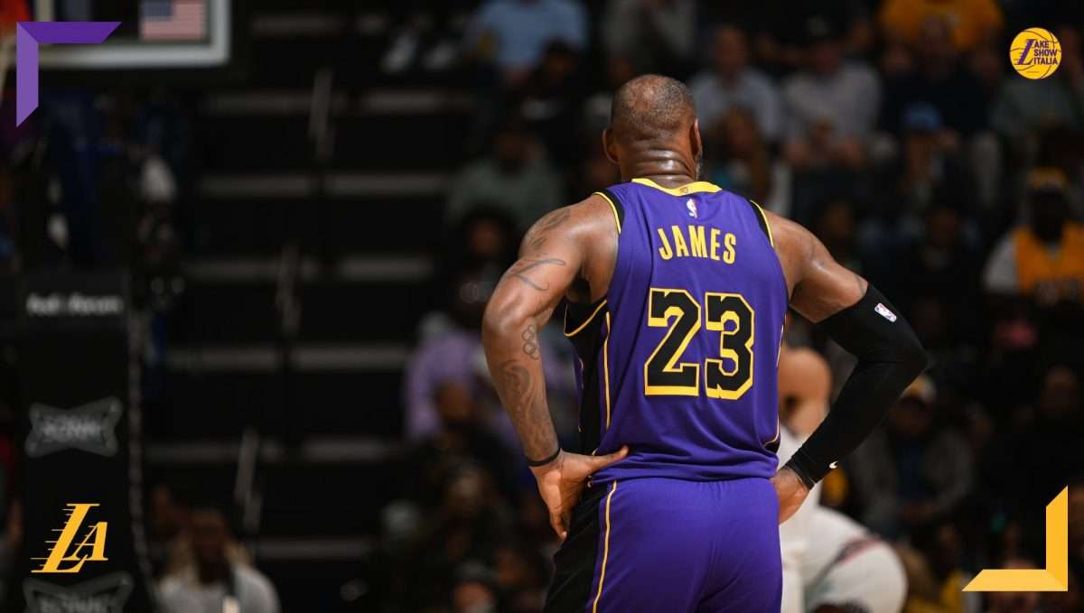 I Los Angeles Lakers, privi di Anthony Davis e Rui Hachimura, subiscono una netta sconfitta dai Memphis Grizzlies. LeBron James è troppo solo.