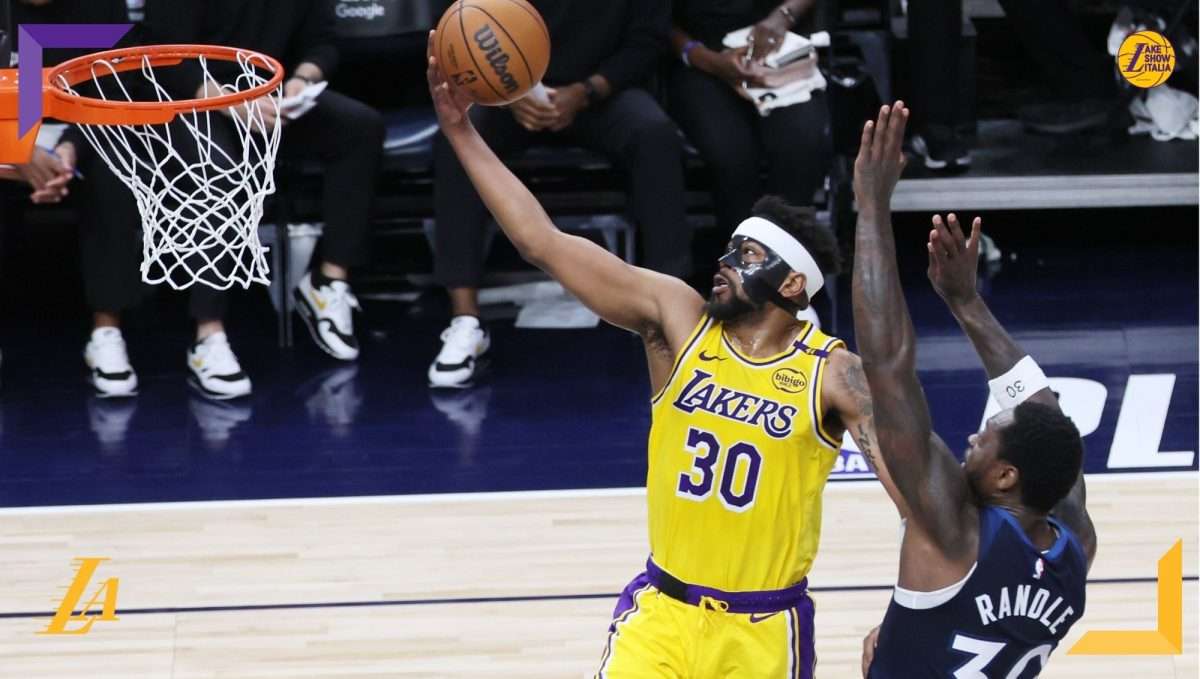 Jordan Goodwin torna ai Suns dopo il taglio dei Los Angeles Lakers, utile per firmare Marcus Smart. Phoenix eredita il contratto da 2.35M.