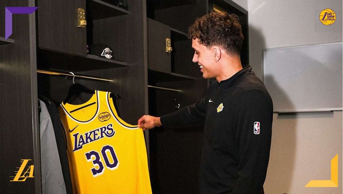 I Los Angeles Lakers hanno ufficializzato la firma di Chris Mañon. Il nuovo numero 30 dei Gialloviola ha accettato un Two-Way Contract.