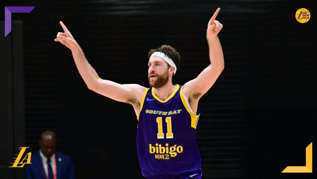 I Lakers firmano Drew Timme con un two-way contract per fronteggiare l'assenza di Deadnre Ayton, tagliato il camerunese Christian Koloko.