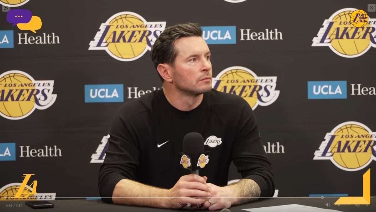 JJ Redick commenta la vittoria sui Nuggets: il tuffo di LeBron James, le giocate di Austin Reaves, l’impatto di Deandre Ayton e Marcus Smart.